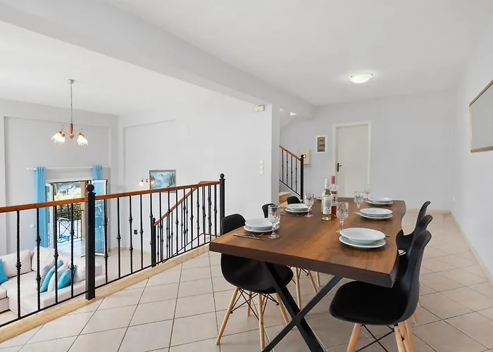 Eleni Sinies By Select