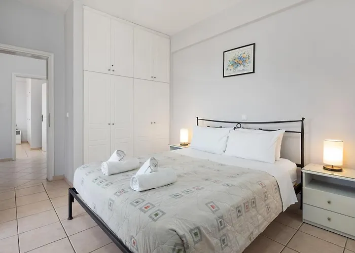 Eleni Sinies By Select Agios Stefanos Avliotes (Corfu)