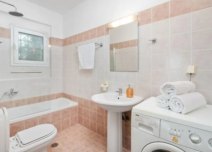 فيلة Eleni Sinies By Select آغيوس ستيفانوس